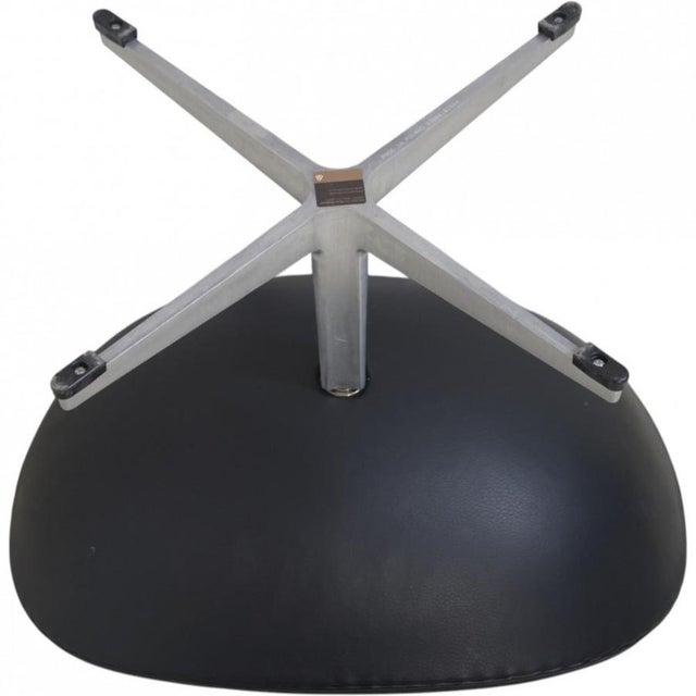 Egg Stool in Black Aura Leather by Arne Jacobsen, 2016 For Sale - Image 6 of 8