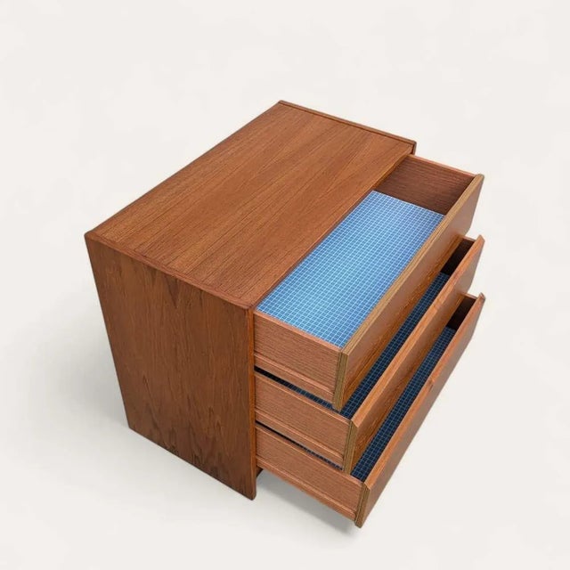 1960s Petite Danish Modern Teak Three-Drawer Dresser or Nightstand For Sale In Los Angeles - Image 6 of 10