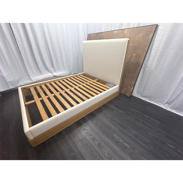 2020s Rh Restoration Hardware Ligné Fabric Panel Bed Queen | Light Brushed Oak | Natural Performance Linen Weave For Sale - Image 5 of 18
