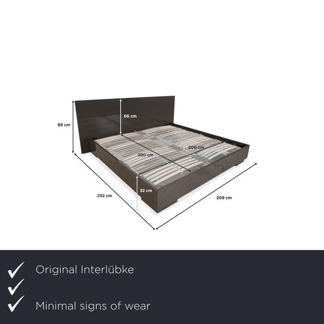 Bring pure aesthetics and spaciousness into your bedroom with this bed from Interlübke. The premium German manufacturer is...
