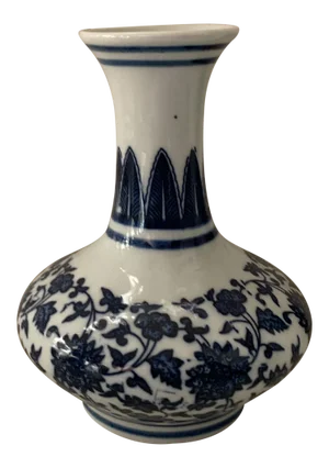 Blue & White Porcelain Floral Chinoiserie Vase