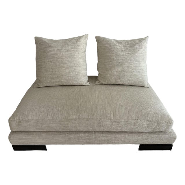 “Flexform Groundpiece Sectional Sofa Module – Off-White Linen, Italian Design” For Sale