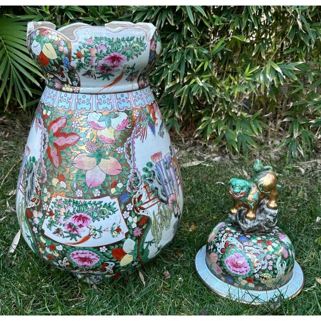 Large Antique Chinese Famille Rose Porcelain Covered Vase With Foo Dog Finial For Sale - Image 11 of 12