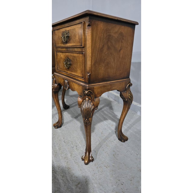 Queen Anne Walnut Bedside Chests of Drawers, 1920, Set of 2 For Sale - Image 10 of 11