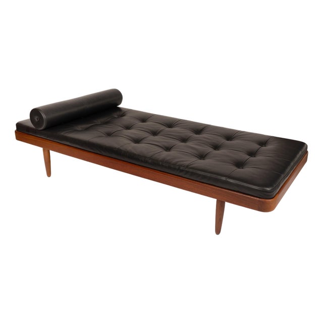 Vintage Mid-Century Modern Teak Daybed in Black Tufted Leather For Sale