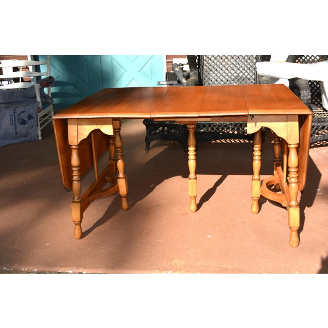 Mid-Century Modern Vintage Watertown Slide Mid Century Maple Wood Extending Drop Leaf Dining Table W/ 3 Leaves For Sale - Image 3 of 15
