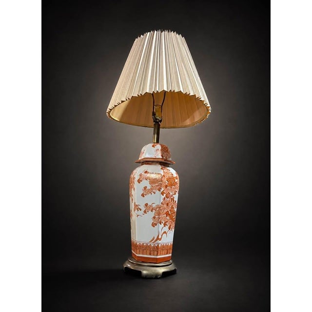 Vintage Chinoiserie Porcelain Table Lamp With Terracotta Floral Motif and Pleated Shade For Sale - Image 4 of 4
