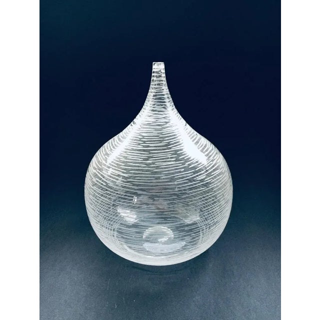 1970s Art Glass Fluted Vase, 1970s For Sale - Image 5 of 10