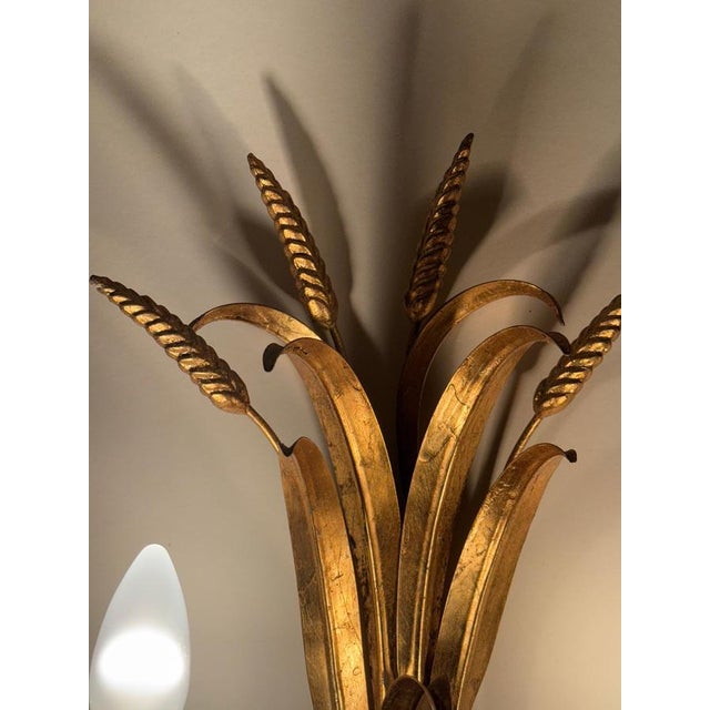 This elegant and luxurious wall light set by hans kögel is one of his finest and most luxurious creations of its time. The...