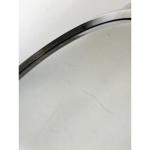 Gold Round Metal Tray with Mirrored Surface, France, 1940s For Sale - Image 8 of 12
