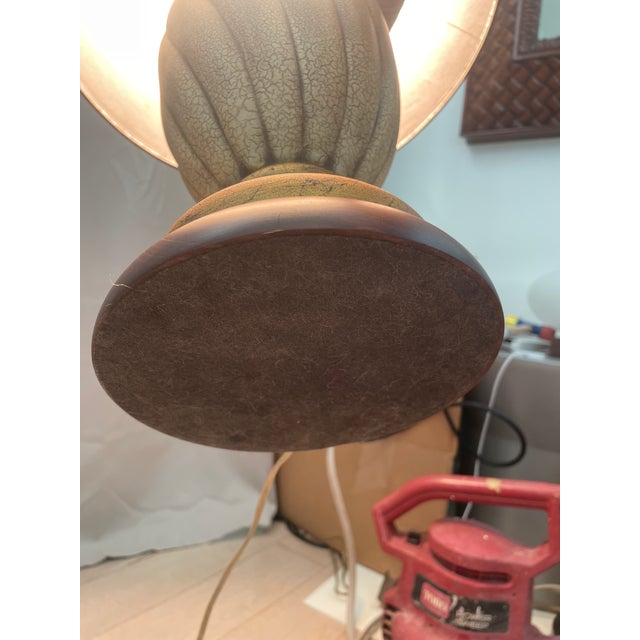 Ceramic Vintage Swirl Ribbed Crackle Glaze Table Lamp With Dark Wooden Base & Custom Dark Brown Shade For Sale - Image 7 of 8