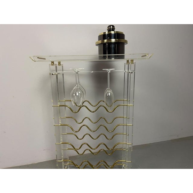 Sculptural Acrylic Glass and Brass Wine Rack by David Lange. France, 1970s For Sale - Image 4 of 13