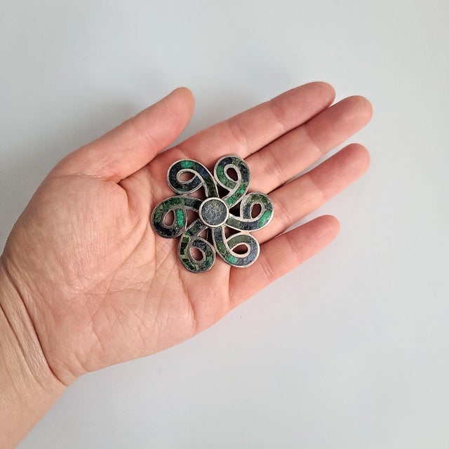 Metal 1970s Los Castillo Mexico Turquoise Malachite Lapis Swirl Sterling Brooch For Sale - Image 7 of 9