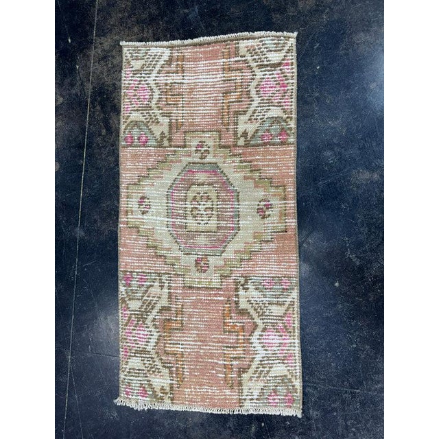 Turkish Yastik Rug 1'5" x 2'9" For Sale In Houston - Image 6 of 6