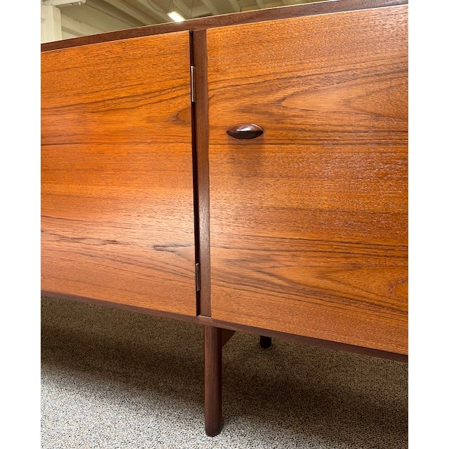 1960s Mid Century Modern Teak Credenza by G-Plan c.1960 For Sale - Image 5 of 16