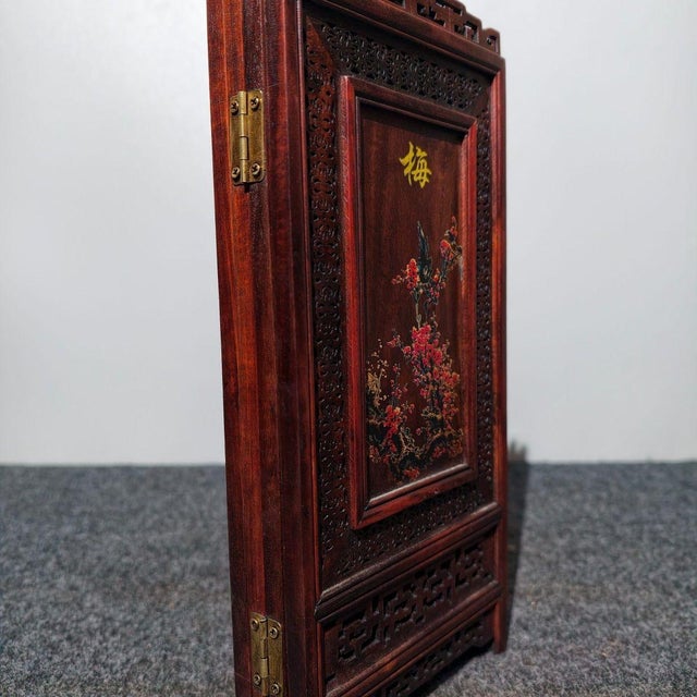 Brown Vintage Chinese Huali Rosewood Table Screen | Four Gentlemen Motif & Calligraphy For Sale - Image 8 of 10