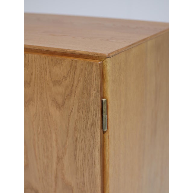 Beige Model 232 China Cabinet in Oak by Børge Mogensen for FDB Furniture, Denmark, 1960s For Sale - Image 8 of 13
