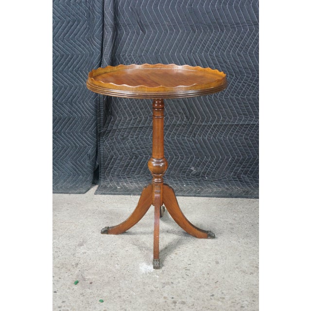 Vintage Georgian Style Round Mahogany Piecrust Pedestal Table Sculpture Stand For Sale - Image 12 of 18
