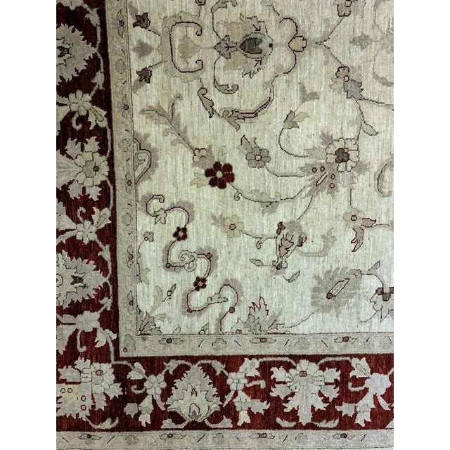 Mid 20th Century Hand-Knotted Ivory and Rust Oushak-Style Area Rug For Sale - Image 5 of 11