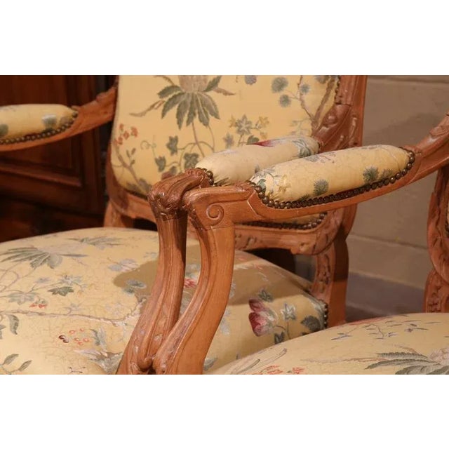 Wood Pair of Early 20th Century French Louis XV Walnut Fauteuils With Scalamandré For Sale - Image 7 of 10