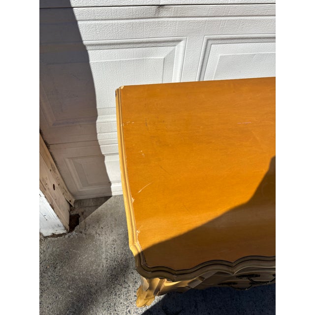 Wood Vintage French Provincial Triple Dresser, Serpentine Front Chest With Carved Apron & Scroll Feet For Sale - Image 7 of 12