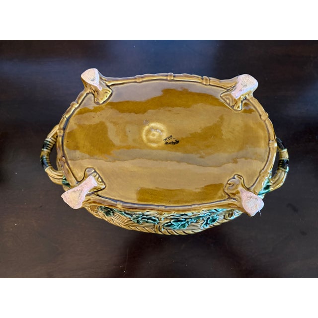 1910s Minton Style Majolica Game Pie Tureen Manufactured in Lisbon For Sale - Image 13 of 15