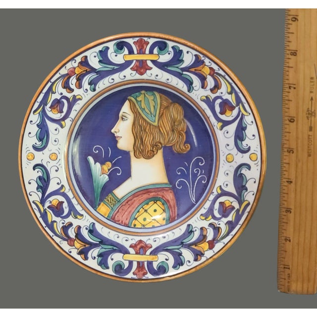 Vintage Italian Deruta Majolica Painted Renaissance Portrait Decorative Plate #2 For Sale - Image 6 of 8