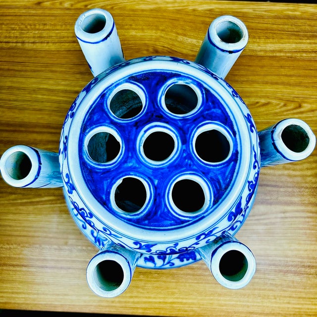 1950s Grand Chinoiserie Tulipière Blue & White Porcelain Vase Multi-Spout, 15" For Sale - Image 5 of 14