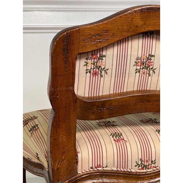 Don Ruseau Louis XV Style Upholstered Vanity or Side Chair in Walnut, 1940s For Sale - Image 9 of 18