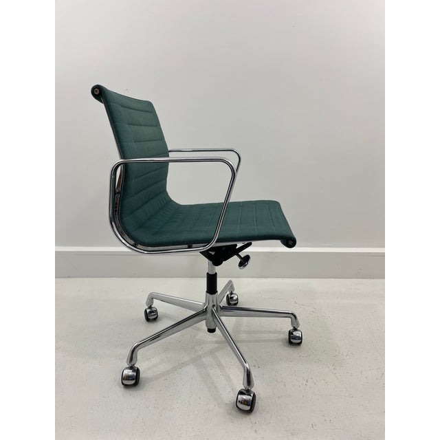 Vitra Black Hopsak Fabric Ea-117 Office Chair by Charles Eames for Vitra, 2000s For Sale - Image 4 of 13