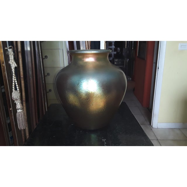 C1910 Frederick Carder Era Steuben Glassworks Large Gold Aurene Art Glass Vase For Sale - Image 12 of 12