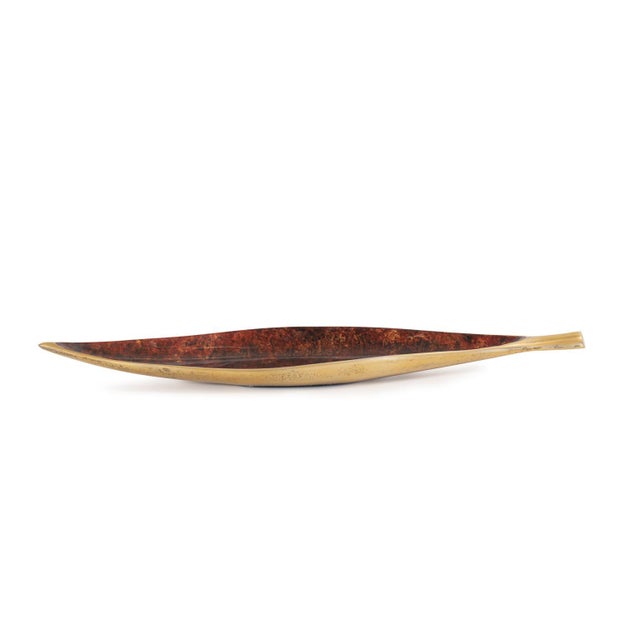 Kenneth Ludwig Chicago Sharma Crimson Gold Shallow Leaf Bowl- Large For Sale - Image 4 of 11