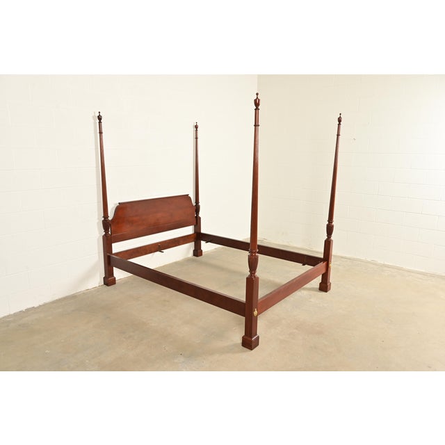 1980s Baker Furniture Georgian Carved Mahogany Queen Size Poster Bed For Sale - Image 5 of 12