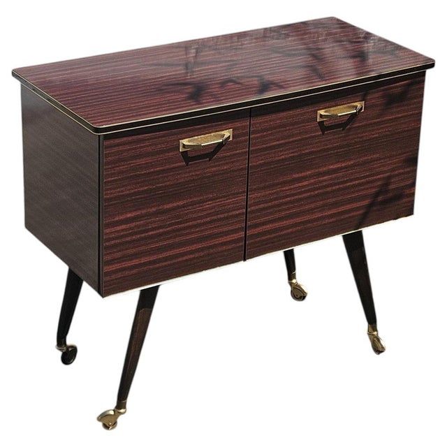 Mid-Century Modern Formica Bar Trolley, 1960s For Sale - Image 5 of 17