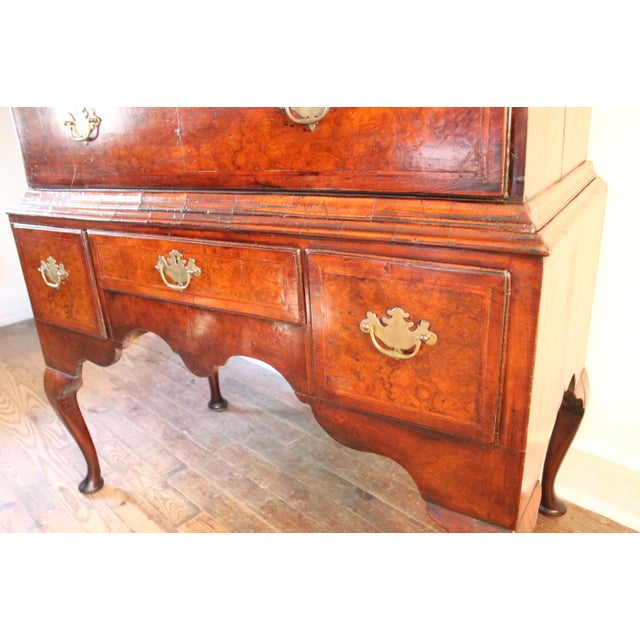Early Georgian English Burl Walnut Highboy Chest on Stand For Sale - Image 16 of 17