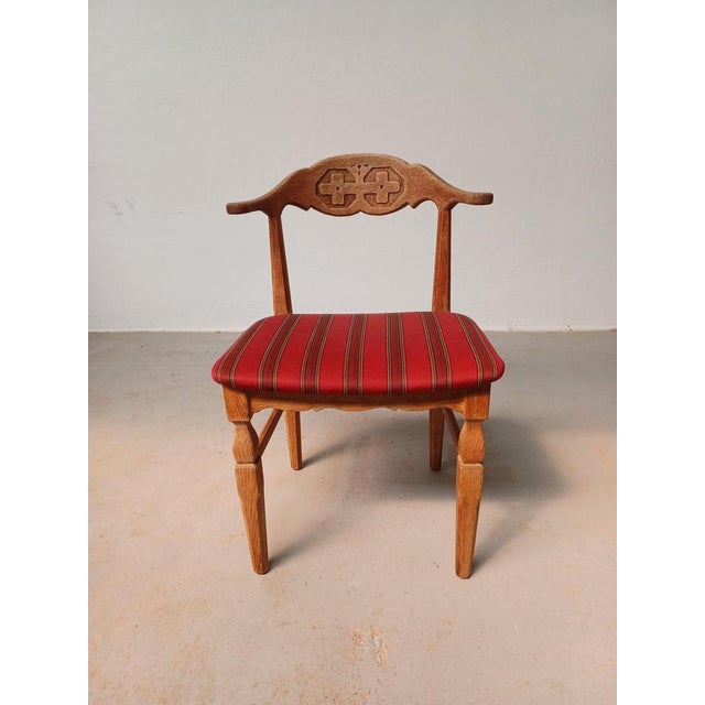 Brutalist Original Brutalist Viking Dining Chairs in Oak by Henning Kjærnulf for EG, 1970s, Set of 8 For Sale - Image 3 of 12