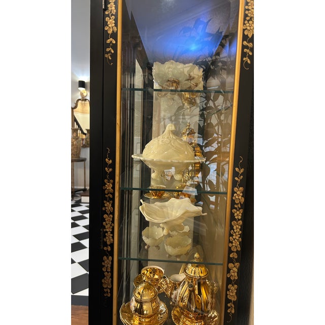 Chinoiserie Vintage Chinoiserie China Cabinet For Sale - Image 3 of 3