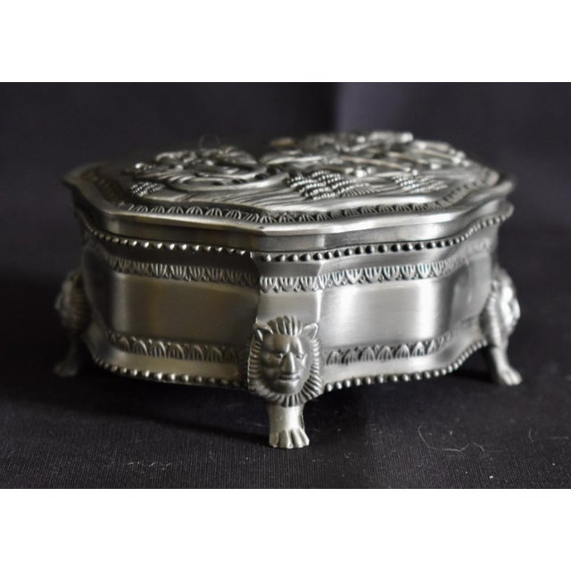 Vintage Metal Trinket Box Lion Paw Feet Santa Sleigh Jewelry Box Velvet Lined For Sale - Image 12 of 15