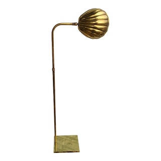 1970s Vintage Koch and Lowly Clam Shell Brass Floor Lamp For Sale