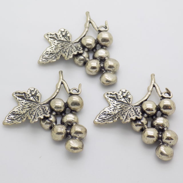 Vintage Italian Handmade Genuine Silver Grapes Flat Miniature Figurine For Sale - Image 11 of 12