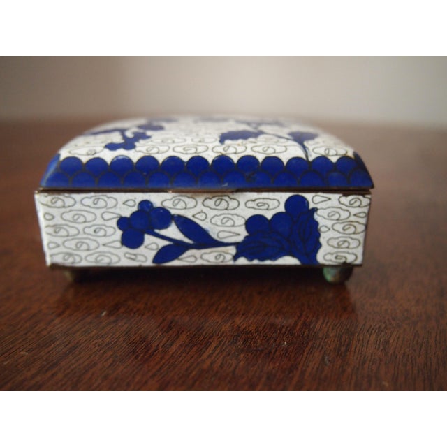 Chinese Blue and White Cloisonne Box For Sale - Image 4 of 6