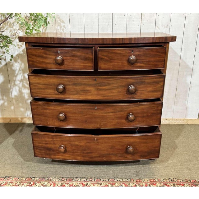 Antique English Victorian Chest of Drawers in Mahogany, 1800s For Sale - Image 13 of 18