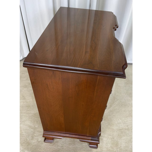 Chippendale Classic Solid Cherry Wood Block Front Chippendale Style Bachelor's Chest of Drawers With Four Drawers by Maddox Furniture For Sale - Image 3 of 12