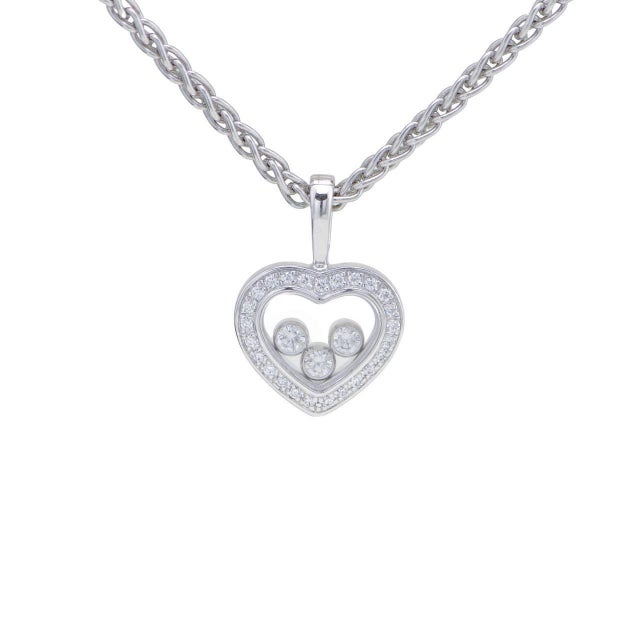 Chopard Happy Diamonds Icons Heart Pendant Necklace 18kwg 0.34 Ct, +Certificate For Sale - Image 4 of 8