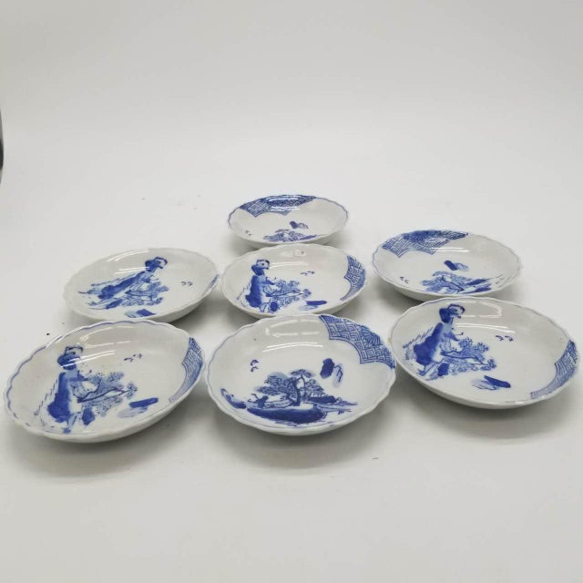 Blue Late 20th Century Ko-Imari Landscapes – Japanese Vintage Blue and White Mame Plates Set of 7 For Sale - Image 8 of 12