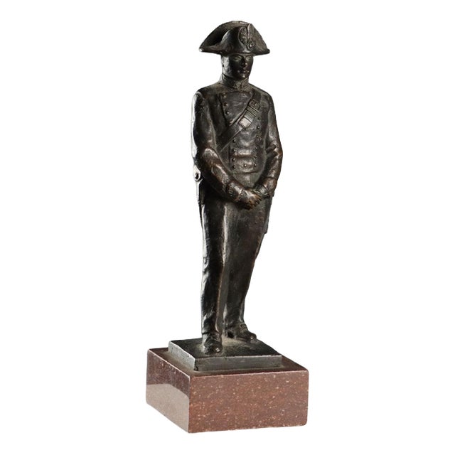 Bronze Carabiniere with Red Porphyry Base For Sale