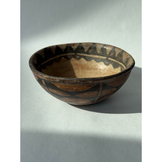 Kewa (Santo Domingo) Pueblo Dough Bowl For Sale In Columbus - Image 6 of 11