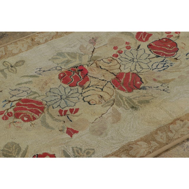 Traditional Antique Hooked Rug With Rose Bouquet Medallion & Vine Border - Rug & Kilim For Sale - Image 3 of 7