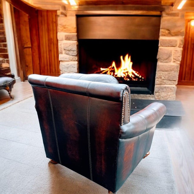 Experience Timeless Elegance and Unparalleled Comfort With This Rare Jackson Carter Leather Italia Collection For Sale In Raleigh - Image 6 of 10