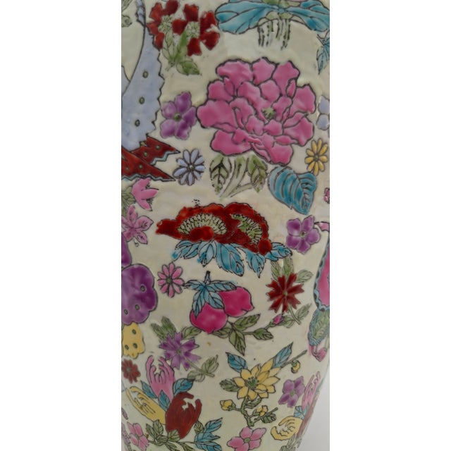 Mid Century Chinese Mille Fleurs Porcelain Vase For Sale - Image 12 of 16